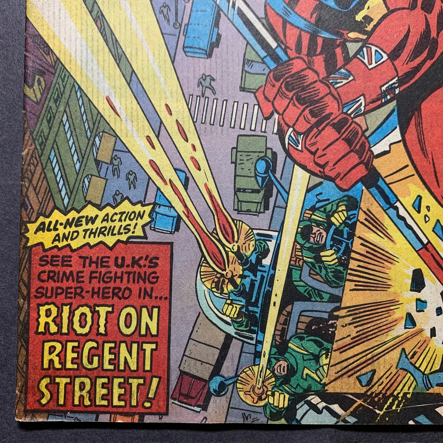 Captain Britain 8/ Bronze Age Marvel Comics 1976/ See Description