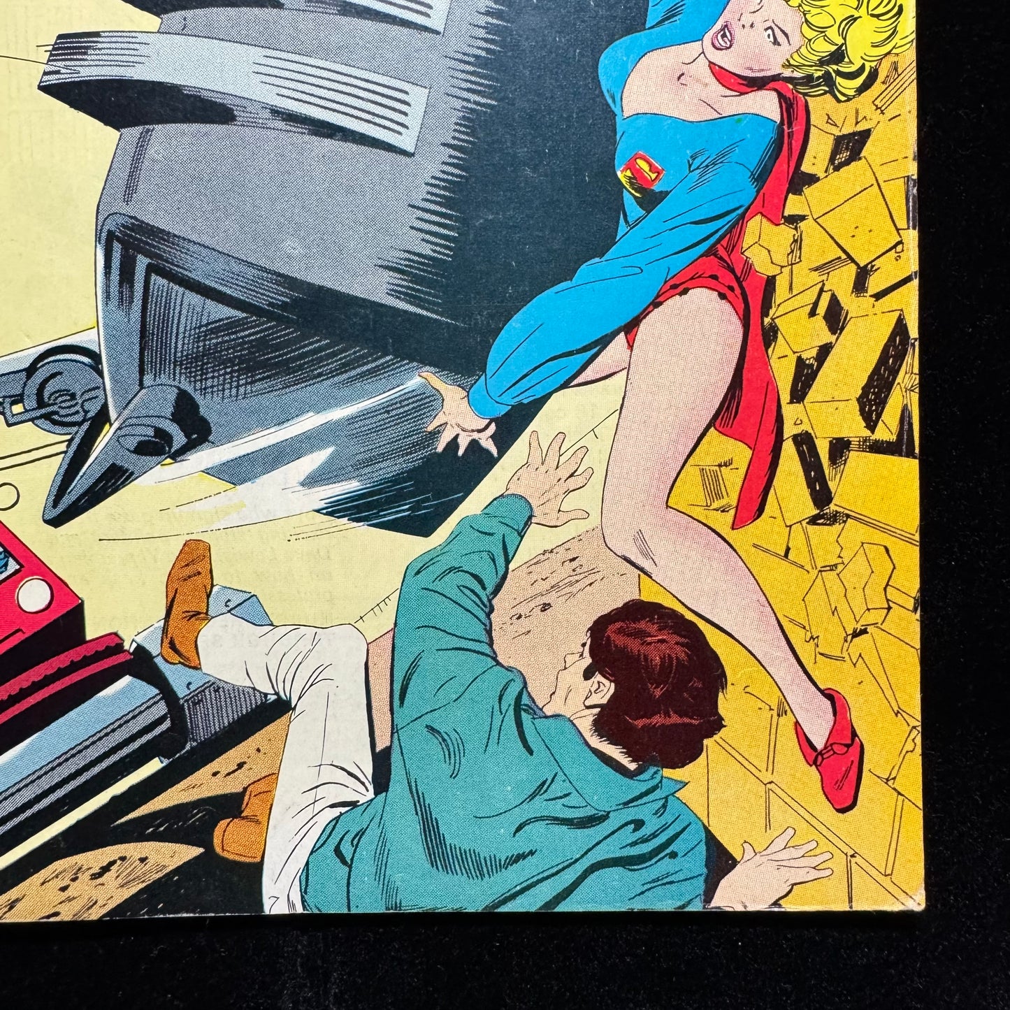 Supergirl 1 - First Solo Supergirl Title - Bronze Age Dc Comics 1972