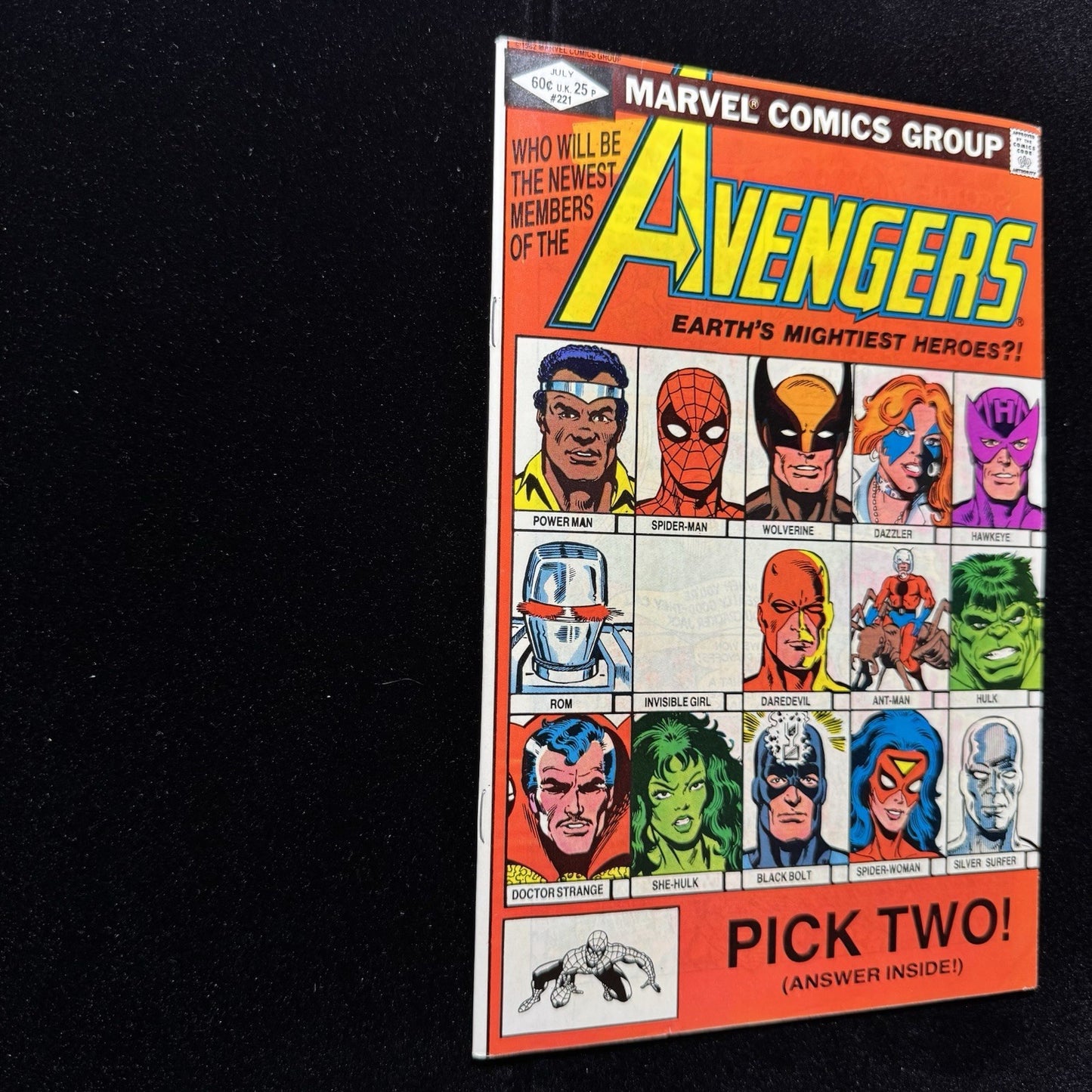 Avengers 221 - She-Hulk Joins The Avengers - Bronze Age Marvel Comics 1982