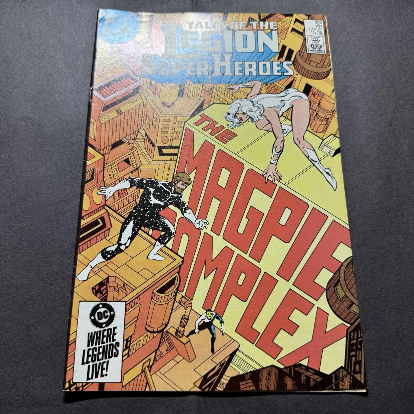Legion Of Super-Heroes 320 - Copper Age Dc Comics 1985