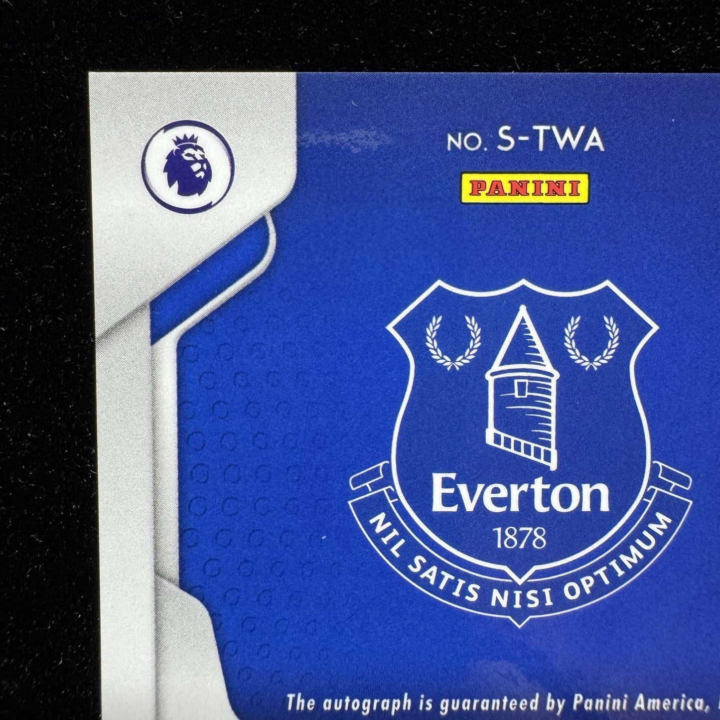 Theo Walcott Prizm Auto S-TWA 2019-20 PaniniEverton Autograph Card