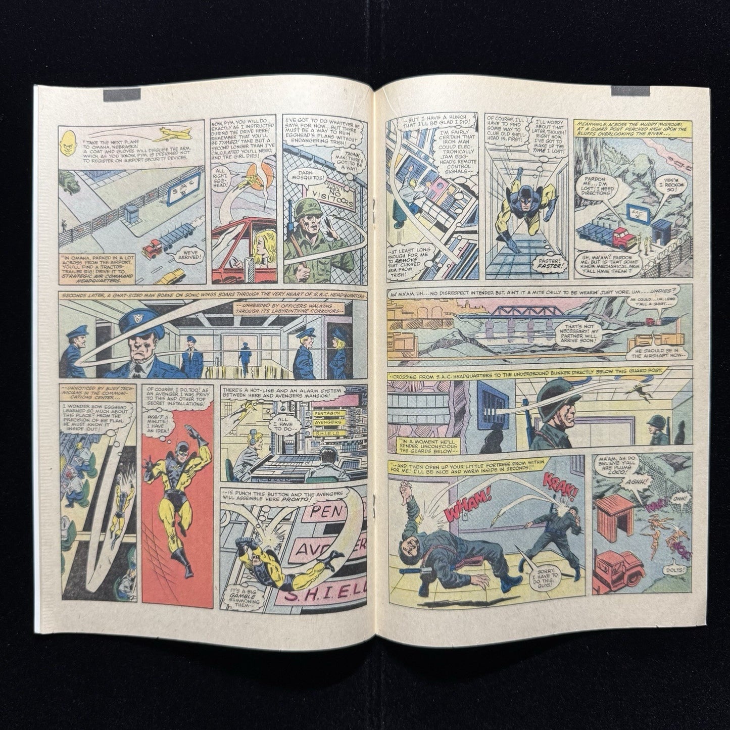 Avengers 217 - Bronze Age Marvel Comics 1982