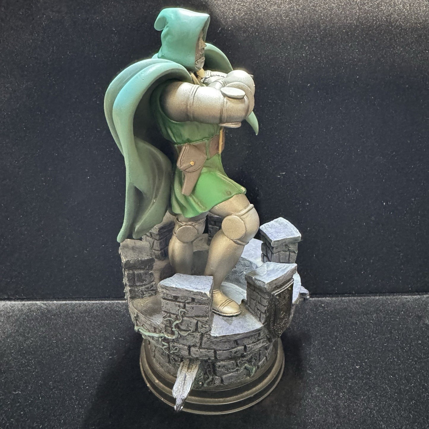 Bowen Designs - Doctor Doom Statue 1493/4000 Carl Surges Small Scale Figure 2001