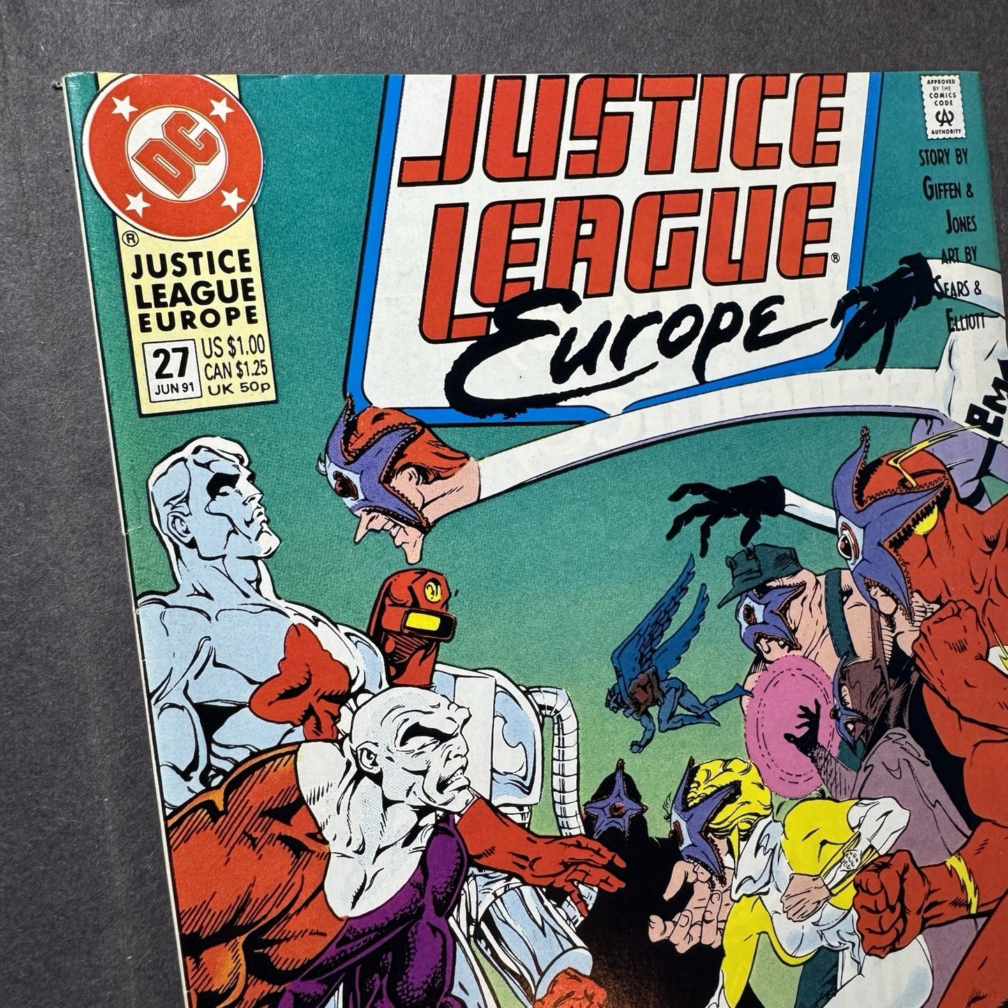 Justice League Europe 27/ Copper Age Dc comics 1991