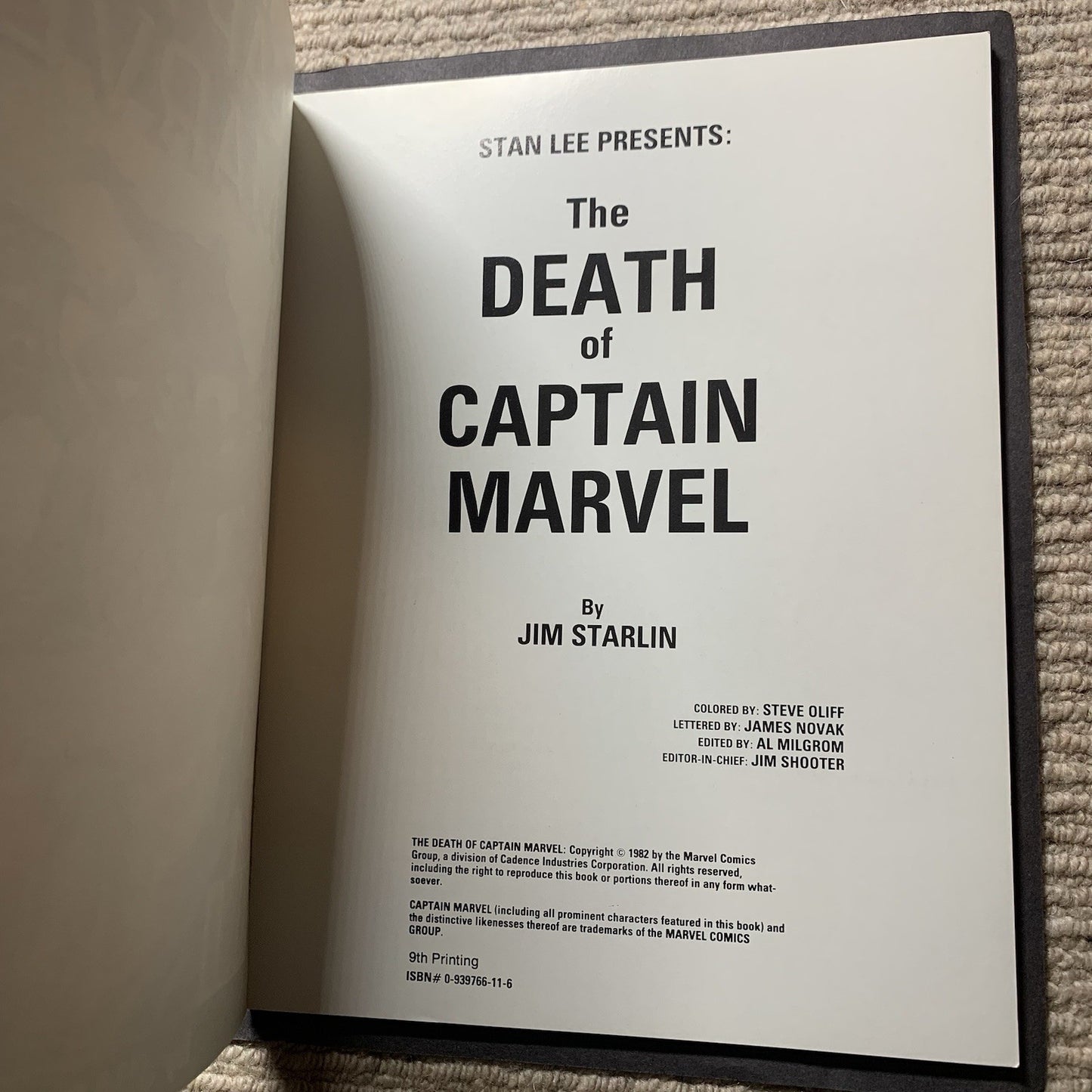 Marvel Graphic Novel 1 Death Of Captain Marvel/ Bronze Age Marvel Comics 1982