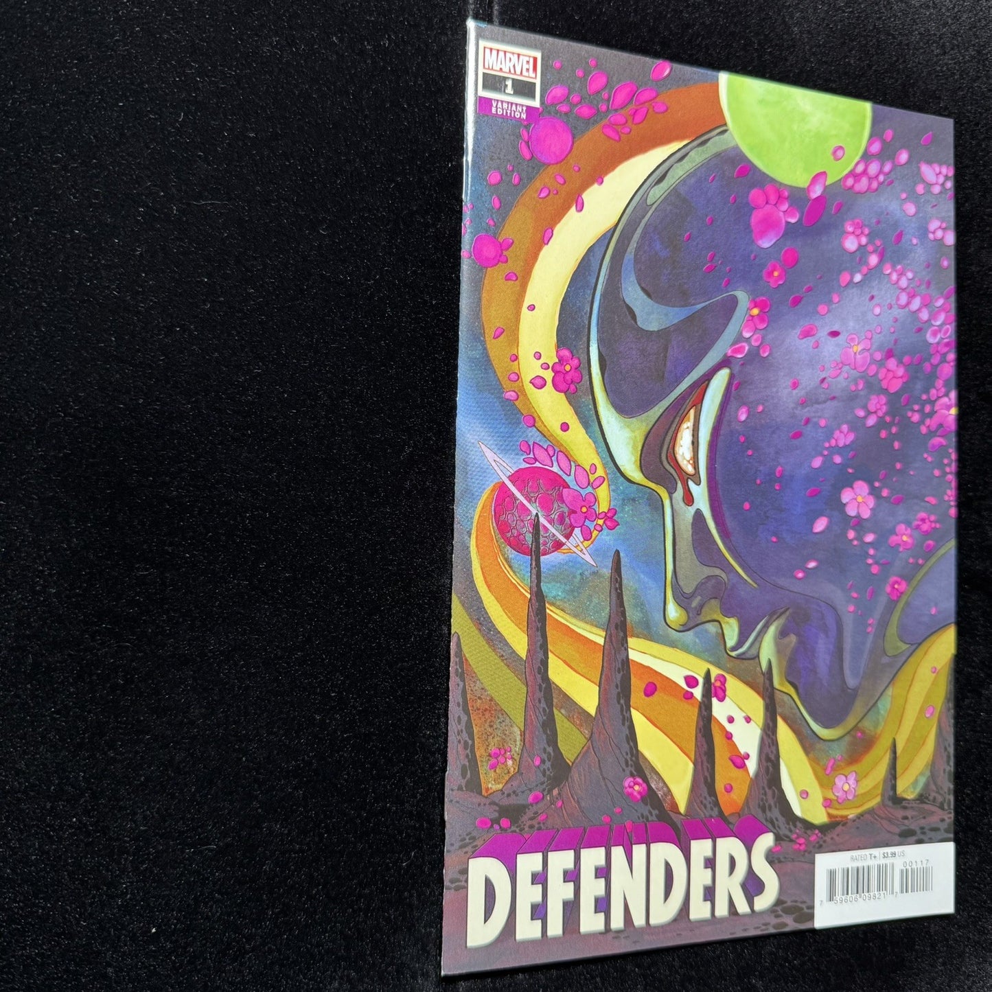 Defenders 1 - Peach Momoko 1:50 Variant - Modern Age Marvel Comics 2021