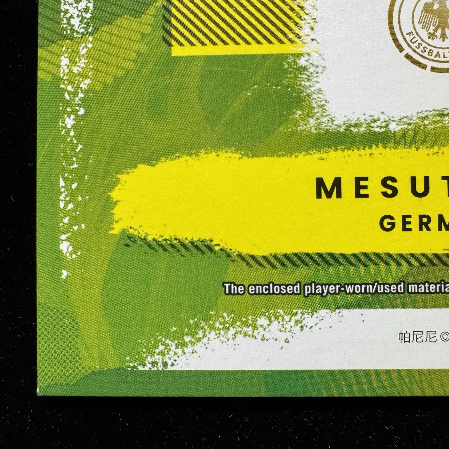 Mesut Ozil Kit Kings Patch Player Worn Donruss 2021-22 KK-OZL Germany