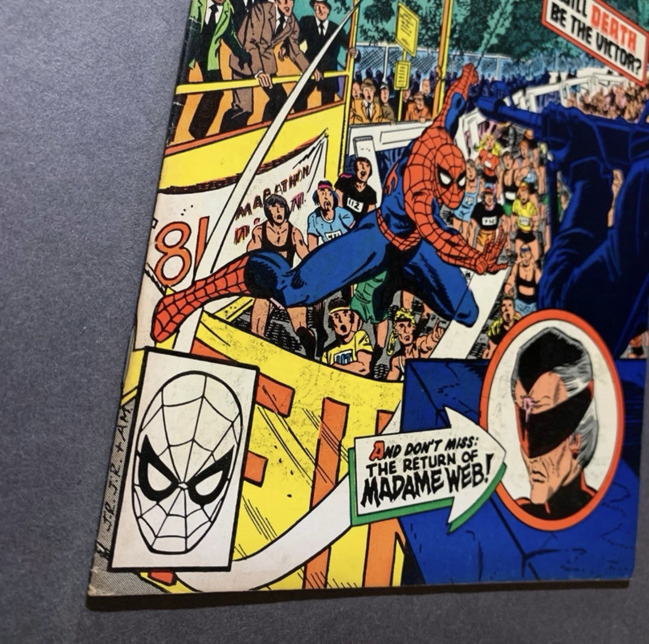 Amazing Spider-Man 216 - 2nd Appearance Of Madame Web - Bronze Age Marvel 1981