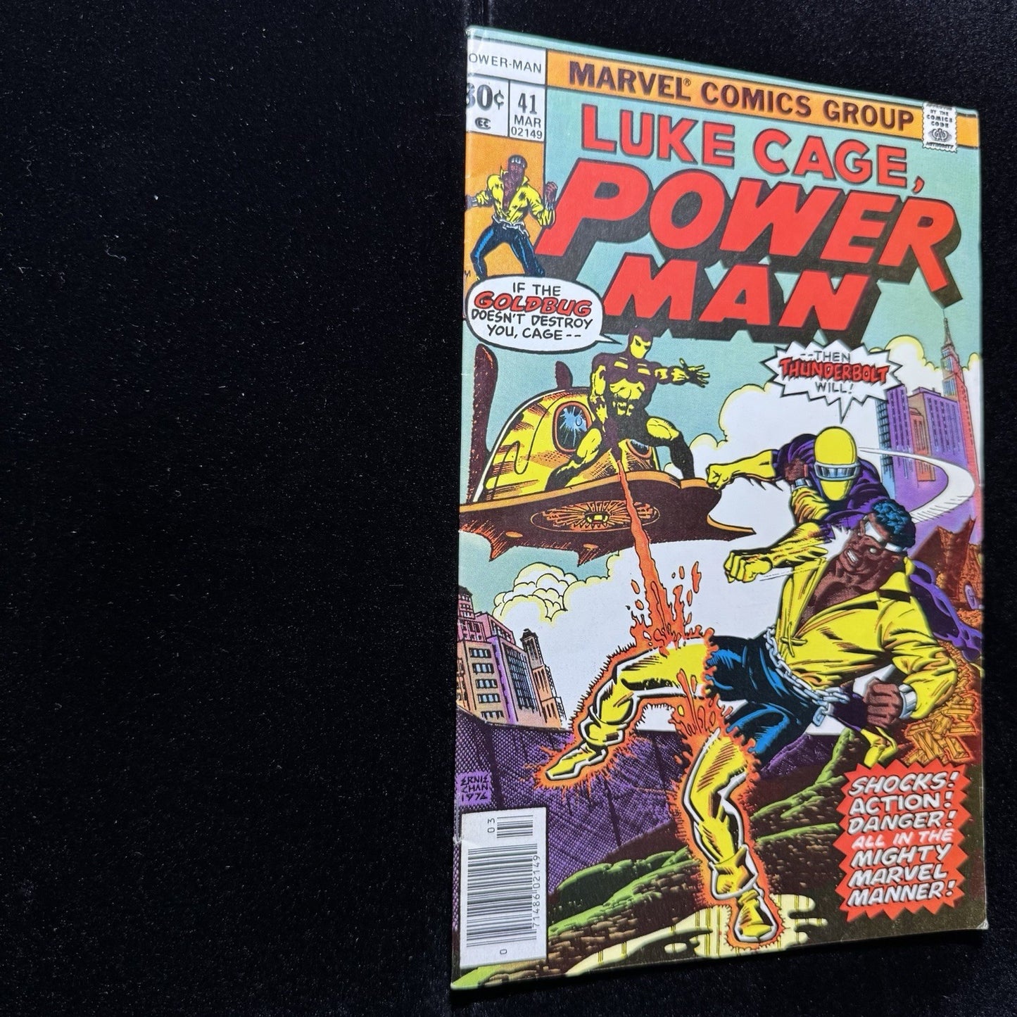 Like Cage Power Man 41 - 1st App Bill Carver & Goldbug - Bronze Age Marvel 1977