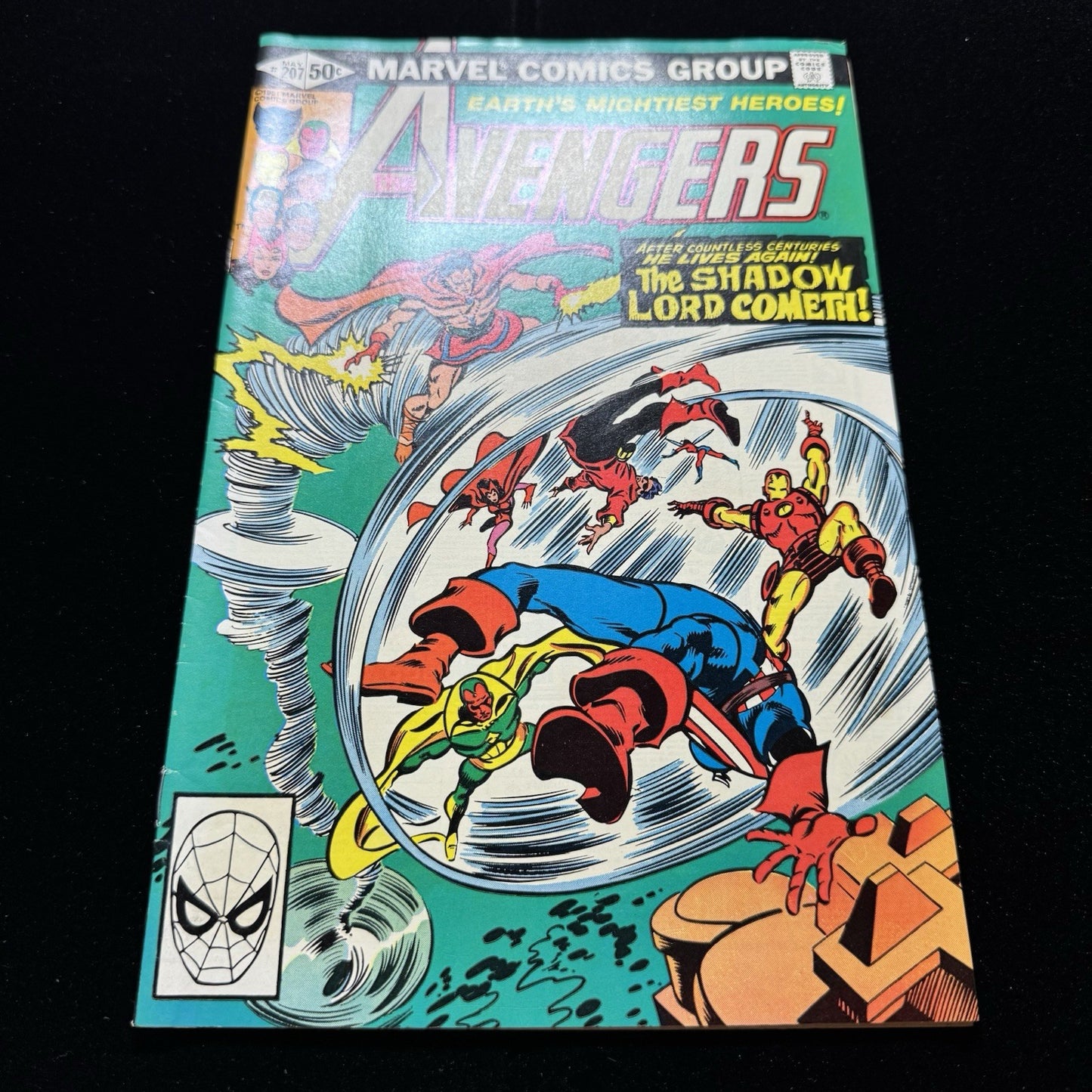 Avengers 207 - Bronze Age Marvel Comics 1981