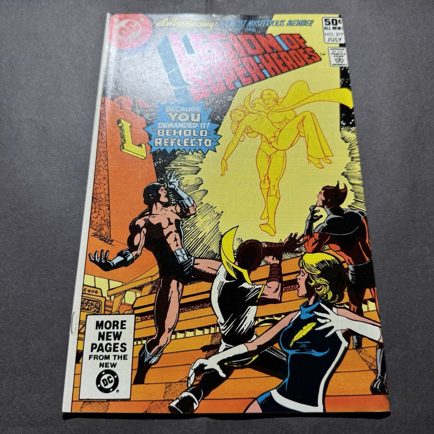 Legion Of Super-Heroes 277 - 1st appearance Reflecto - Bronze Age Dc Comics 1981
