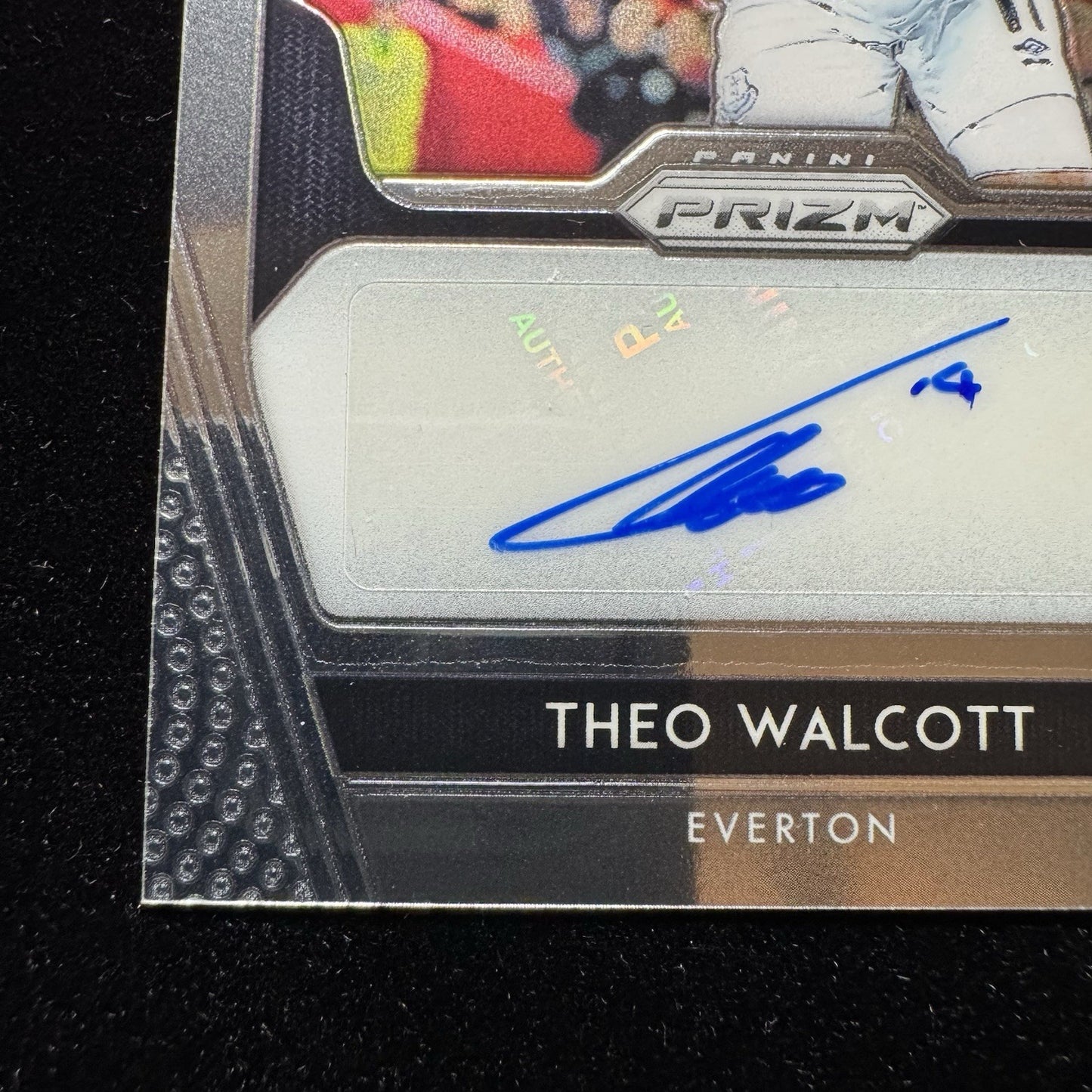 Theo Walcott Prizm Auto S-TWA 2019-20 PaniniEverton Autograph Card
