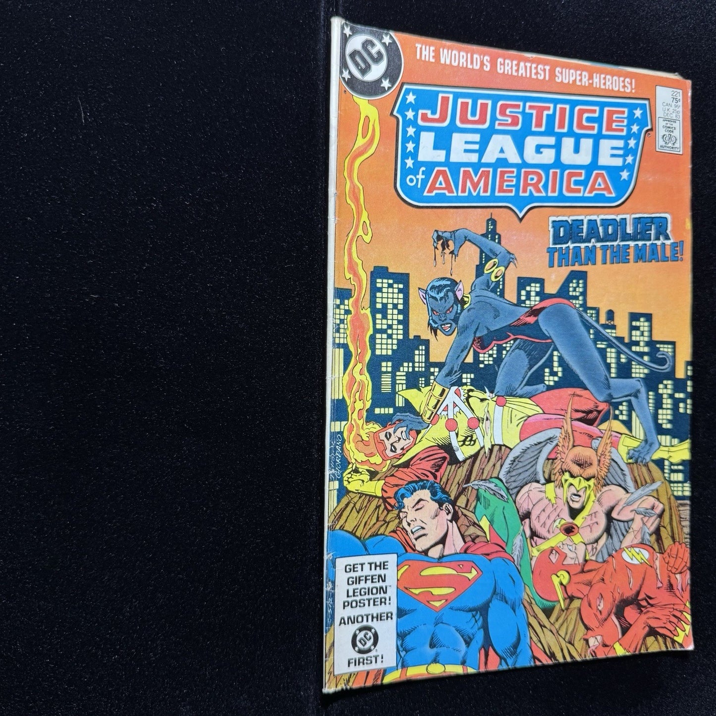 Justice League 221 - Bronze Age Dc Comics 1983