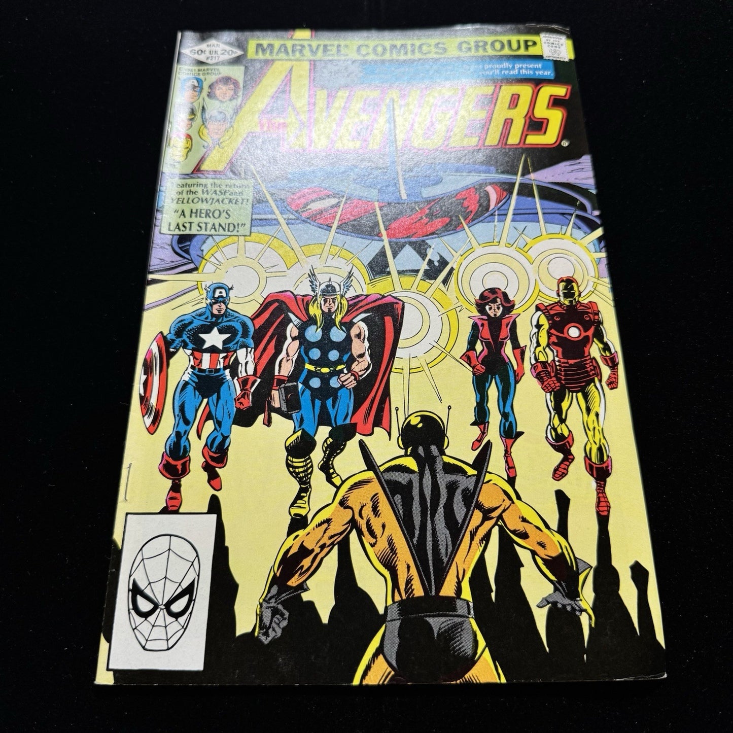 Avengers 217 - Bronze Age Marvel Comics 1982