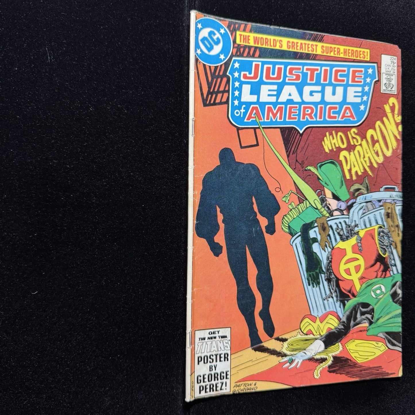 Justice League 224 - 1st Appearance Of Paragon - Copper Age Dc Comics 1984