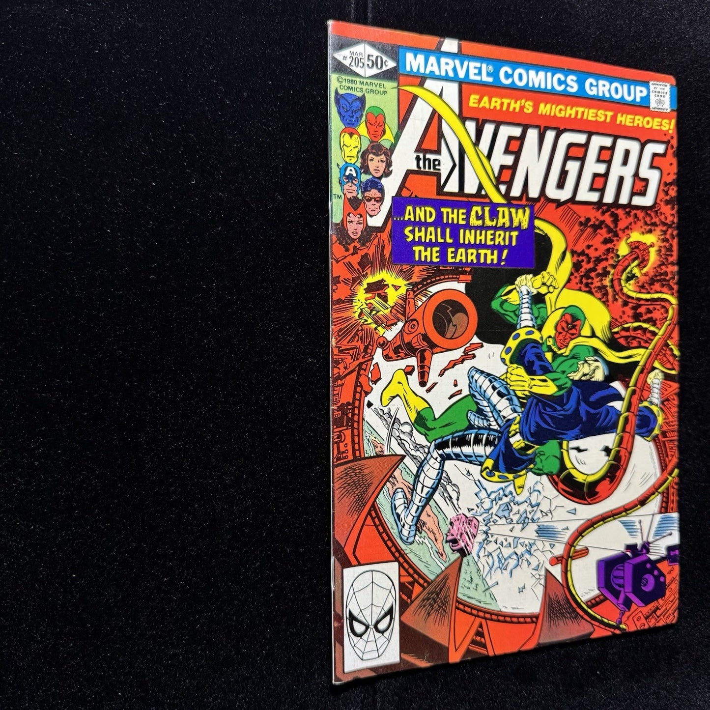 Avengers 205 - Bronze Age Marvel Comics 1981