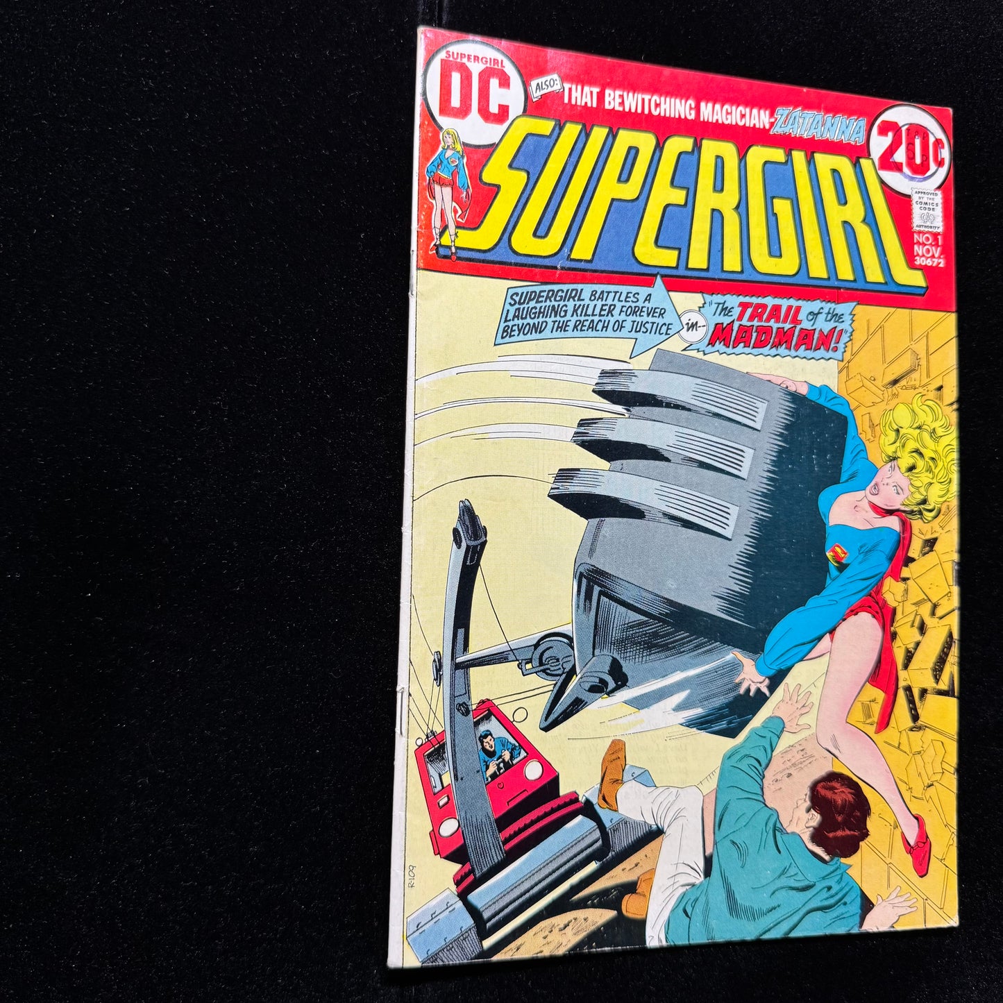 Supergirl 1 - First Solo Supergirl Title - Bronze Age Dc Comics 1972