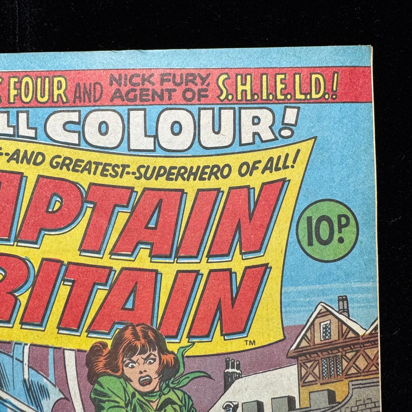 Captain Britain 10 - 1st Cover App Of Betsy Braddock - Bronze Age Marvel 1976