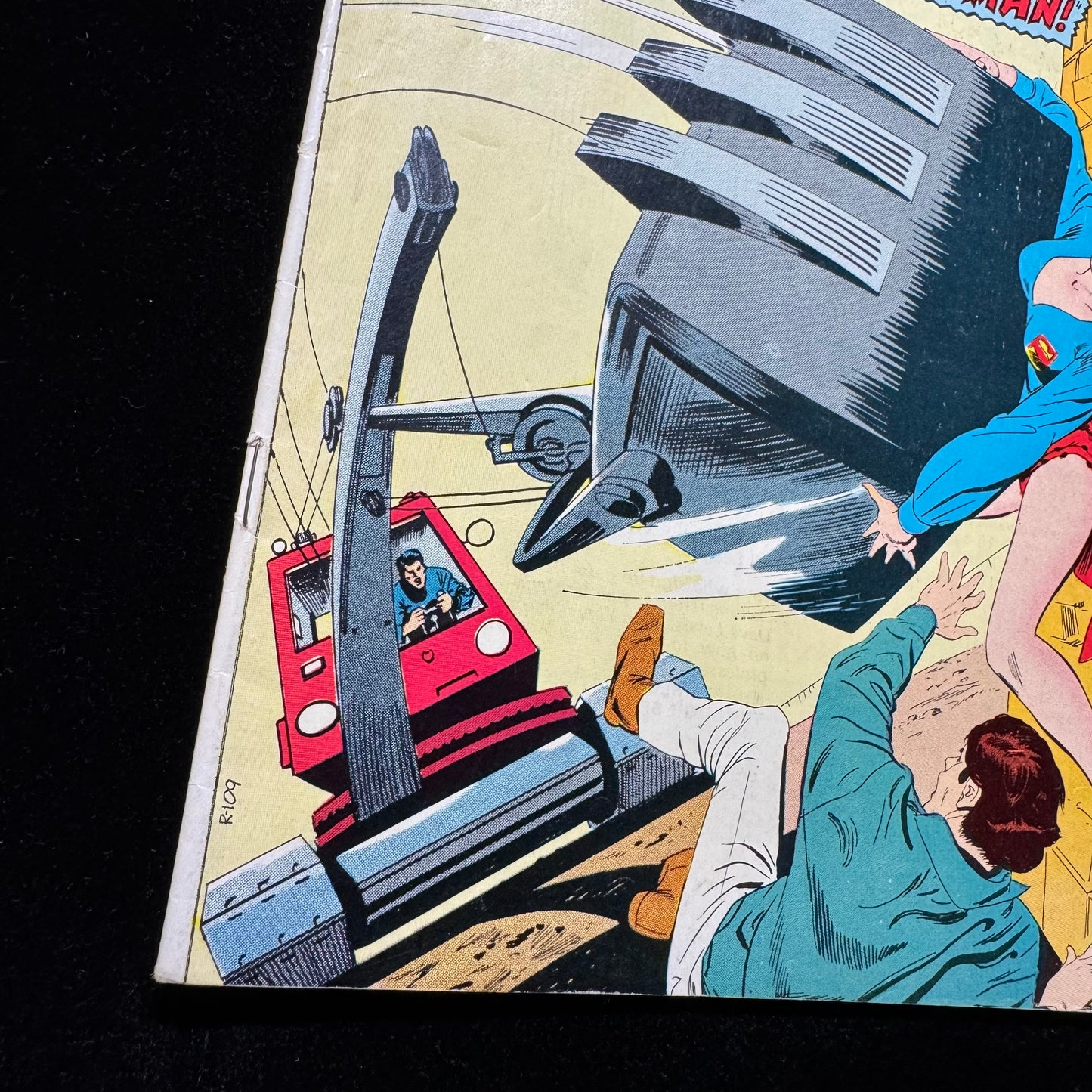 Supergirl 1 - First Solo Supergirl Title - Bronze Age Dc Comics 1972