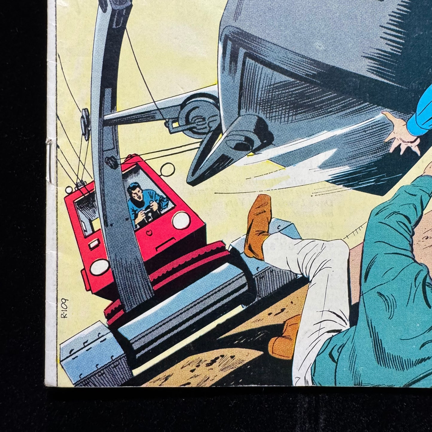 Supergirl 1 - First Solo Supergirl Title - Bronze Age Dc Comics 1972