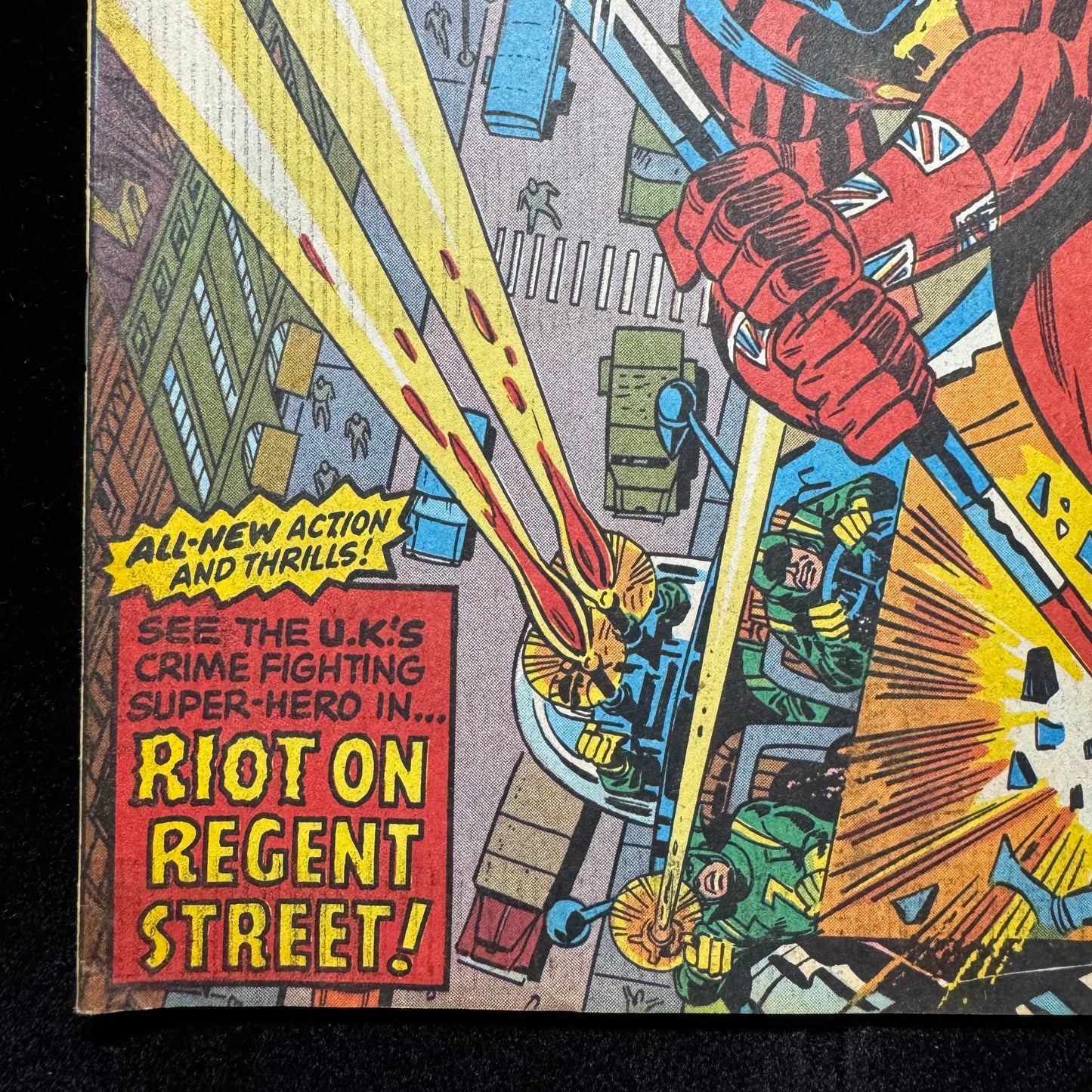 Captain Britain 8 - 1st App Of Betsy Braddock - Bronze Age Marvel Comics 1976