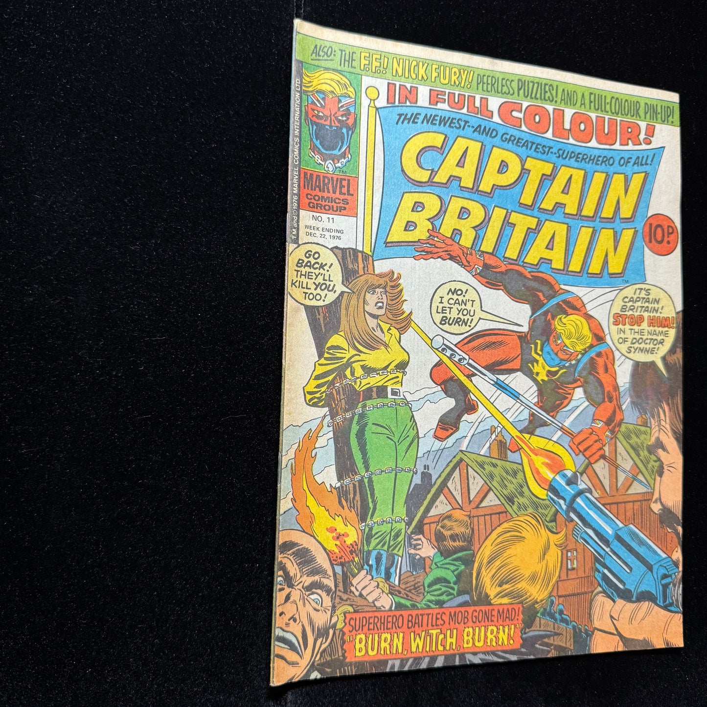 Captain Britain 11 - Bronze Age Marvel Comics 1976