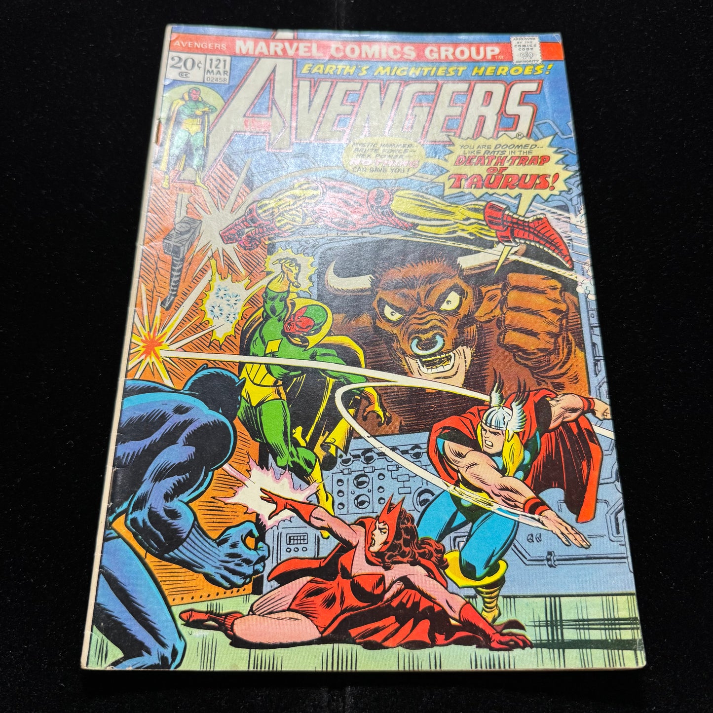 Avengers 121 - Value Stamp Has Been Removed - Bronze Age Marvel Comics 1974
