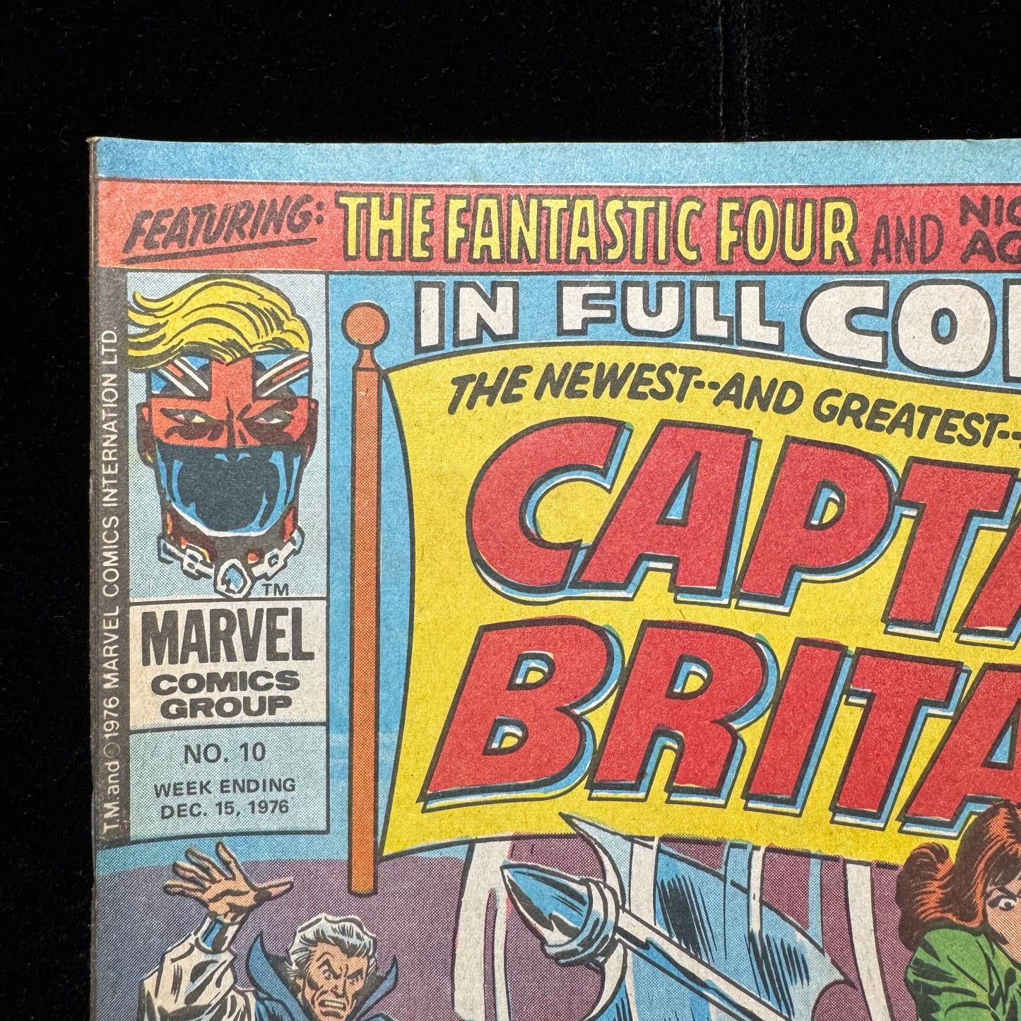Captain Britain 10 - 1st Cover App Of Betsy Braddock - Bronze Age Marvel 1976