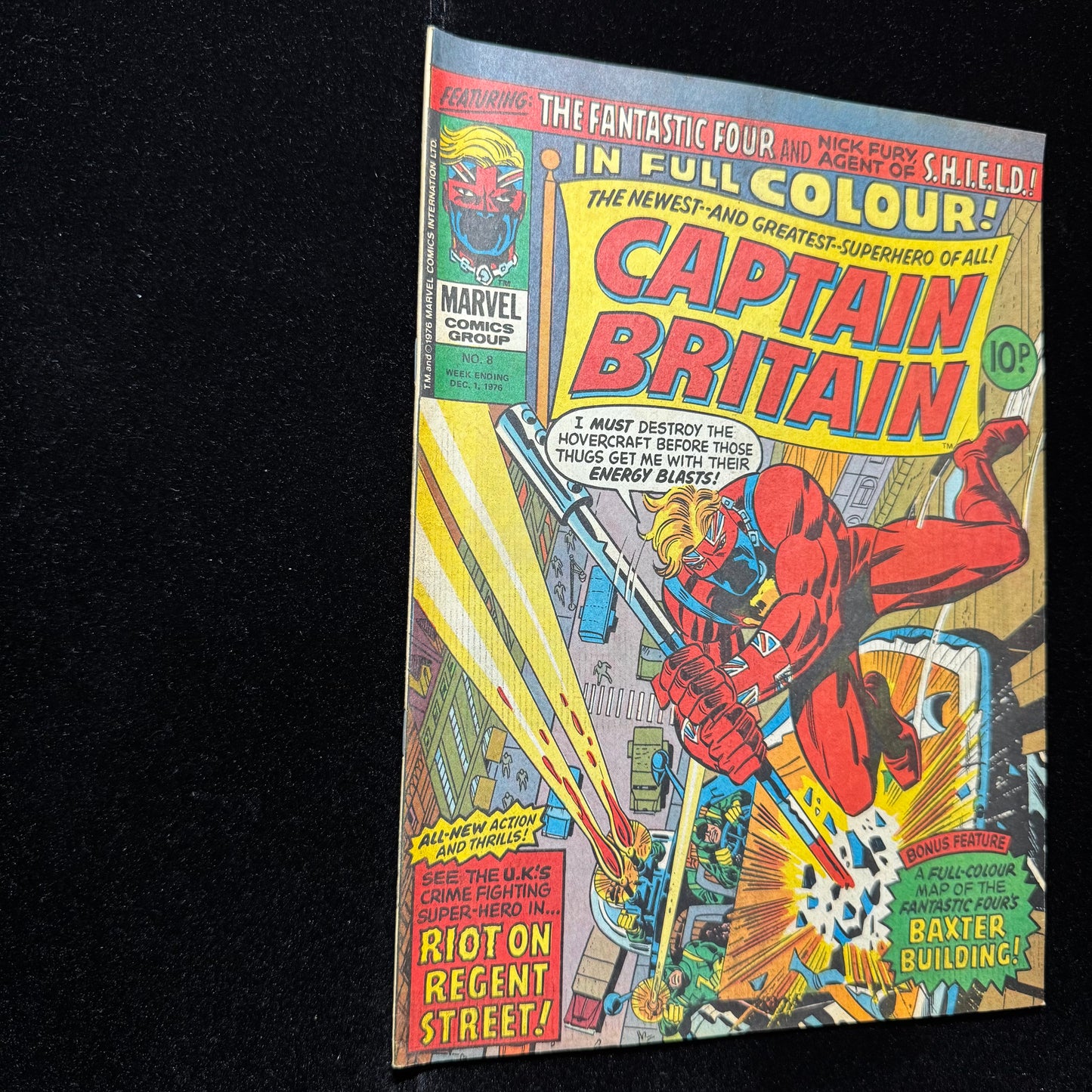 Captain Britain 8 - 1st App Of Betsy Braddock - Bronze Age Marvel Comics 1976
